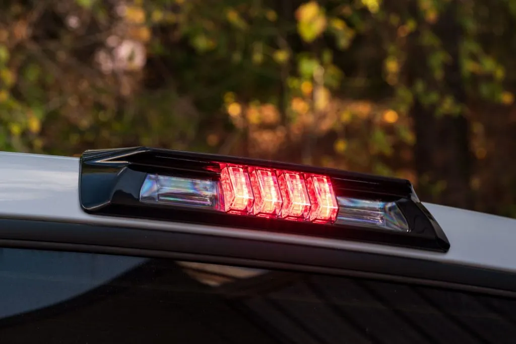 Can One Brake Light Affect Another GMC?