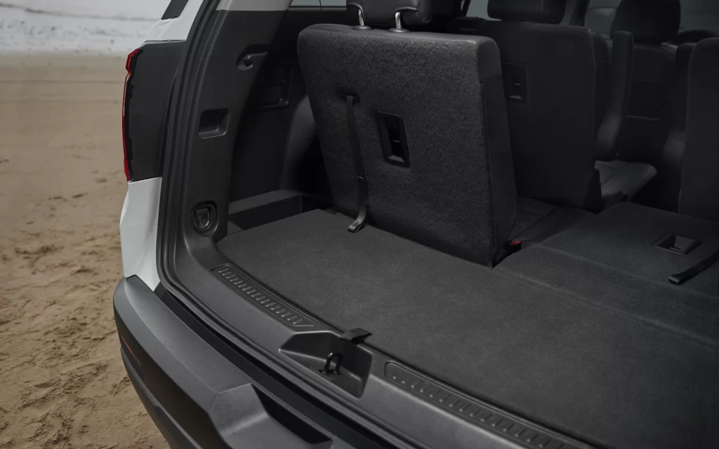 Open GMC Acadia Trunk