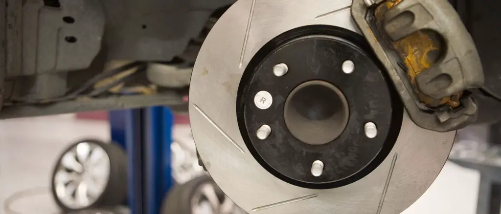 5 Signs Your GMC Brakes Need Replacing