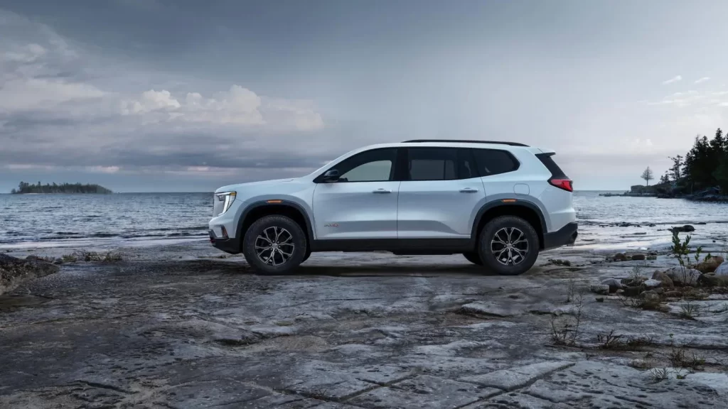 2024 GMC Acadia: Bigger Body, Same Engine