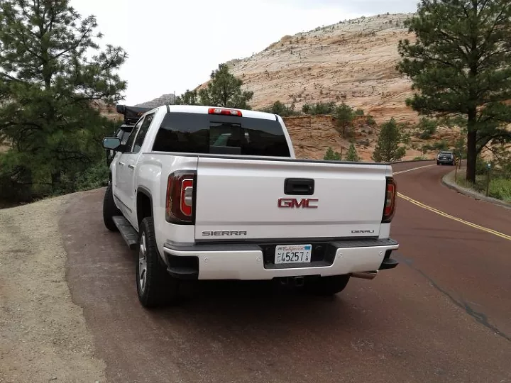 2018 GMC Sierra 1500 brake caliper torque specs