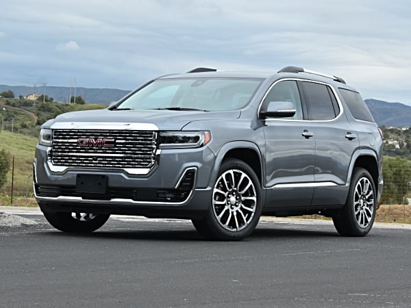 GMC Acadia Sales Drop 59% in Q2 2024 Amid Tough Competition