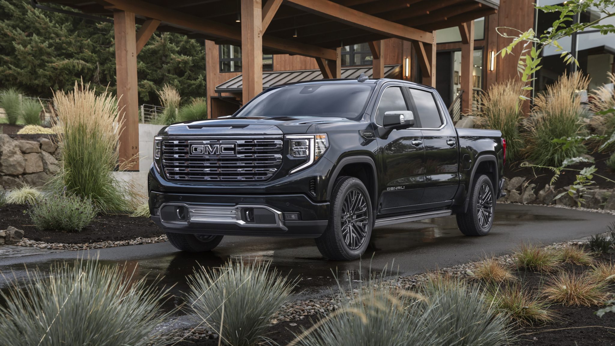 GMC Sierra Sales Soar in Q2 2024, Reaching 80K Deliveries